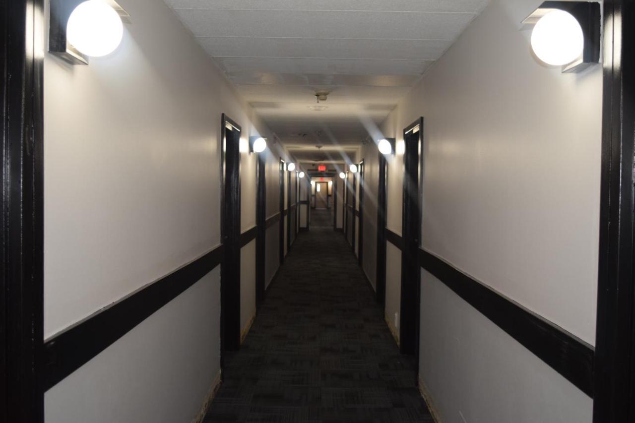 Venture Inn Hotel Saskatoon Exteriör bild